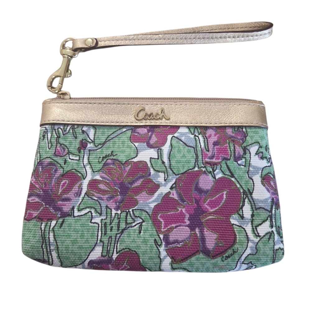 🎉 3/$60 Rare Coach Limited Edition Ashley Iris Wristlet with Leather Trim